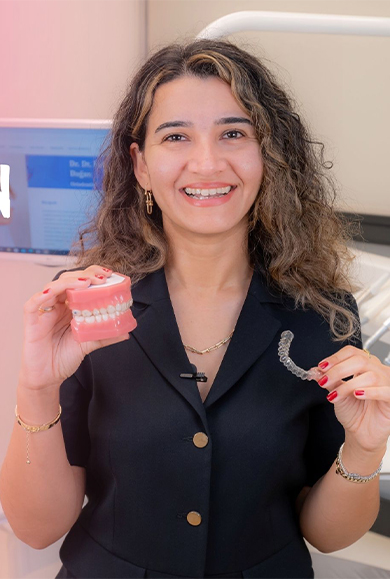 ınvisalign  Şeffaf Plaklar